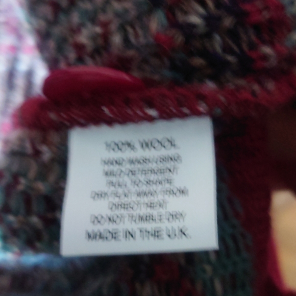 Vintage sweater Sale!!!☺️💞 - Picture 9 of 9